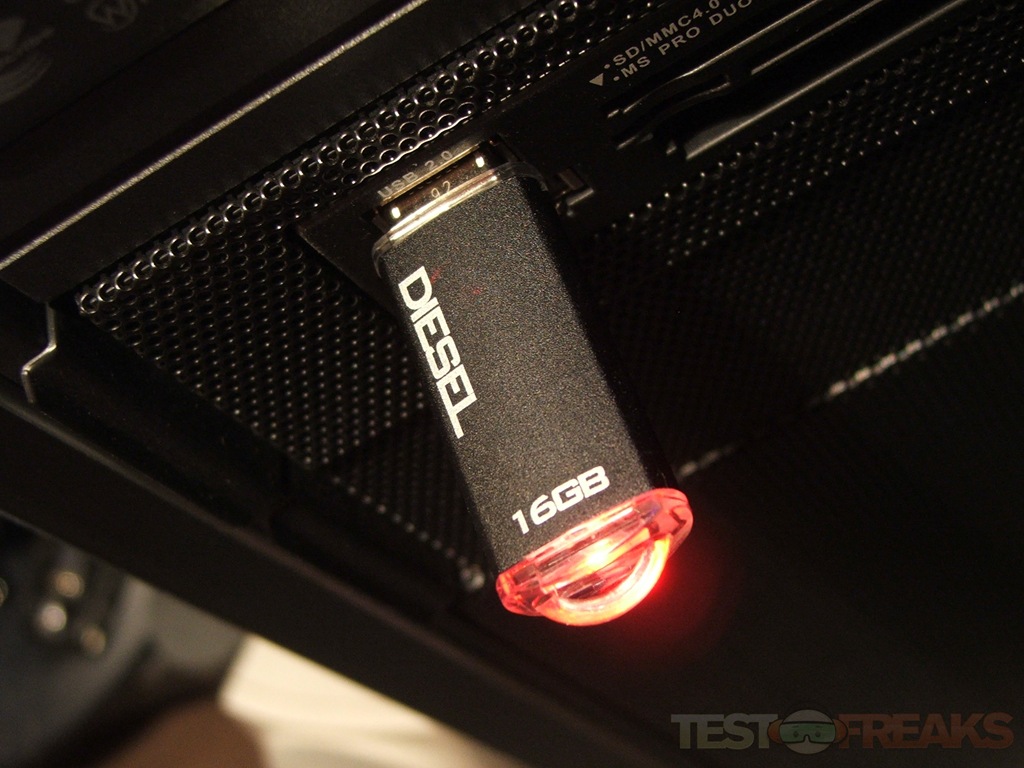 OCZ Diesel 16gb USB 2.0 Flash Drive Technogog